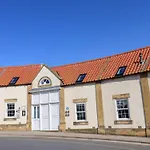 Beachfront Holiday home Whitby