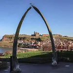 Beachfront ويتبي