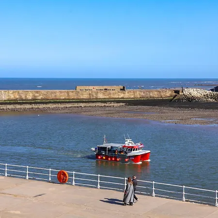 Beachfront * Whitby