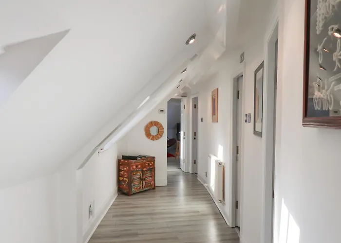 Beachfront בית נופש וויטבי